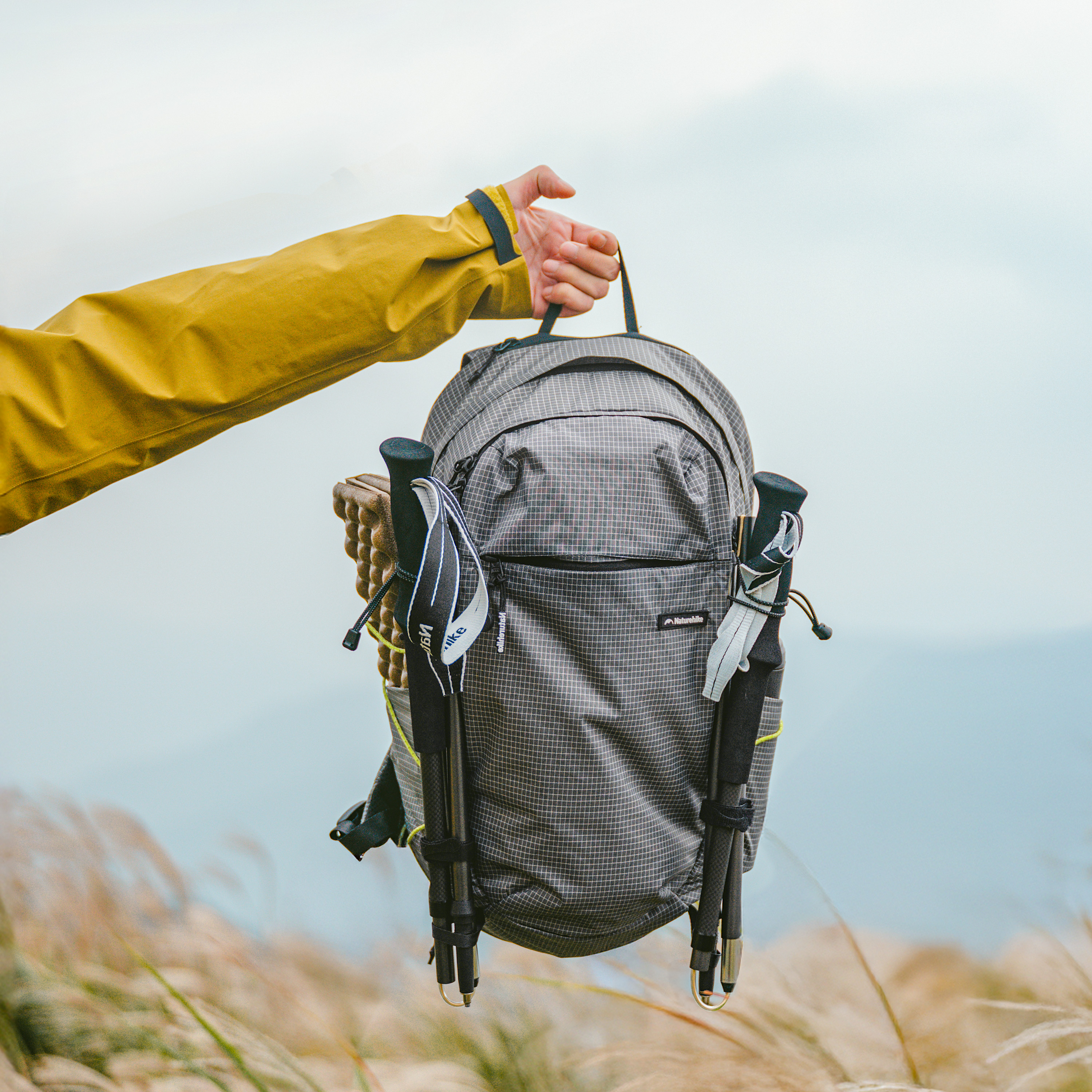 Naturehike batoh Oxygen 20l 680g -  světle šedý